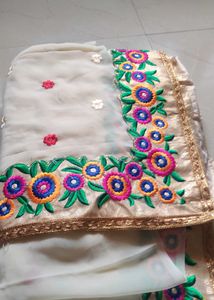embroidery saree