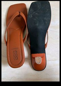 Brown 🤎 heels