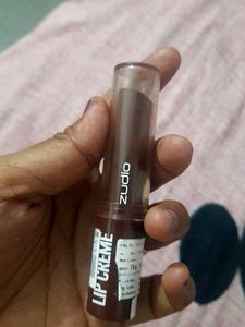 zudio creme lipstic with one free lipsti