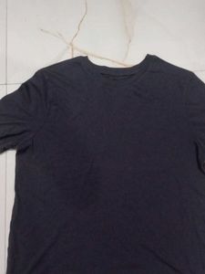 Basic Dark Grey T-Shirt