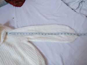 Very Fancy And Amazing Woolen Korean Crop Top