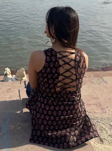 Floral Print Sleeveless Kurta Top