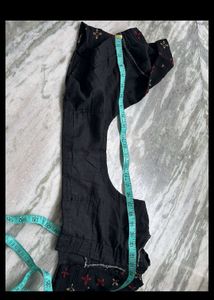 Elegant Black Saree with Floral Print