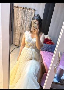 Elegant Embellished Gown🎀❤️