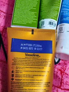 pack of 4 the Derma Co. &amp; Vaseline Skincare Set