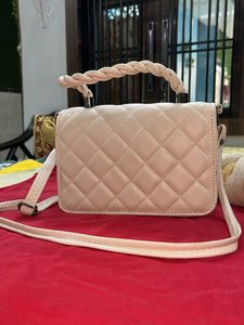 stylish corean White Quilted Handbag