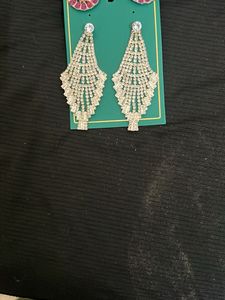 drop earrings