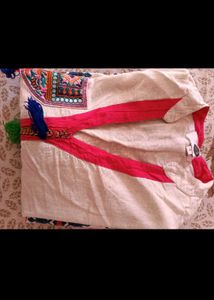 I Am Selling Kurta Set