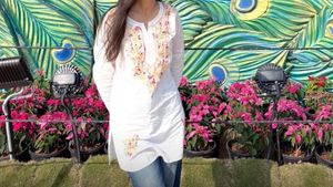 Embroidered White Cotton Kurti