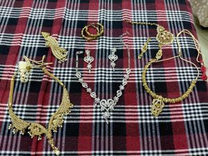 Exquisite Indian Jewelry Set