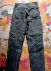 charcoal black straight fit jeans🖤