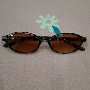 Stylish Oval Sunglasses
