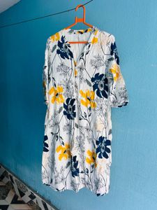 Floral Print V-Neck Kurta