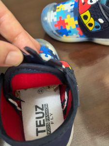 New LED Light shoes /sneakers