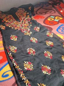 Black Embroidered Kurta