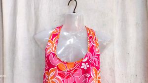Floral Halter Neck Crop Top