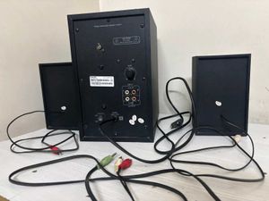 Philips 2.1 Multimedia Speaker System