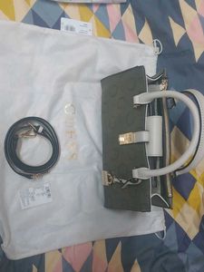 GUESS Delvin Satchel