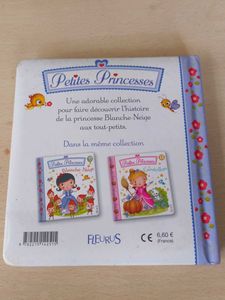 Petites Princesses Blanche-Neige Book