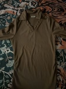 fitted Ribbed Collared V-Neck Top from LITTLEBOX
