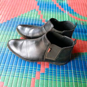 Black Leather Chelsea Boots