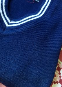 SCHOOL SWEATER FOR BOTH GIRLS AND BOY