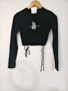 🇹🇷 Bershka Black Snake Print Crop Top
