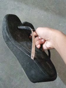 ✨Black Wedge Sandals✨