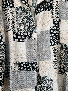 Very soft Patterned Button-Down Shirt
