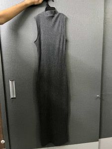 Sleek Ribbed Knit Midi Dress