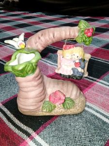 Cute Couple Showpiece