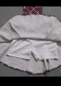Pinfore Drass With White Top