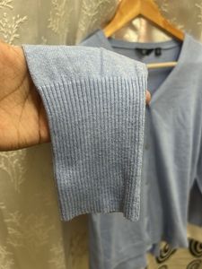 Light Blue V-Neck Cardigan