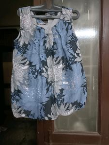 Imported Sleeveless Top For Women In Xl Size
