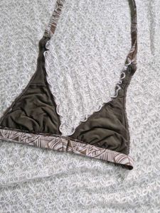 Stylish Tropical Print Bikini Top