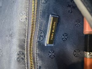 Auth Tory Burch Britten continental Crossbody Bag