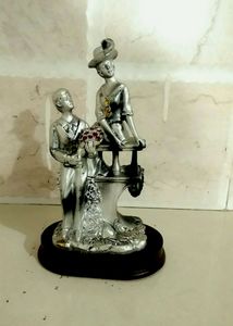 Show Piece