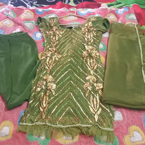 mehendi green suit