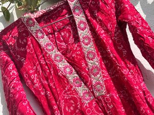 Elegant Pink Embroidered Kurta