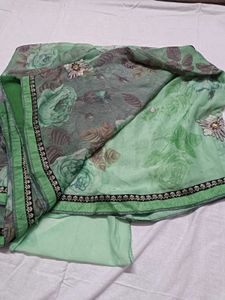 Beautiful Floral Print Saree with Blouse
