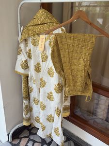 Beautiful Floral Print Kurta Set Afghani salw