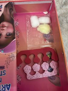 Artistic Nail Studio Kit