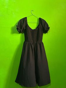 Shein Stylish Black Smocked Puff Sleeve Dress