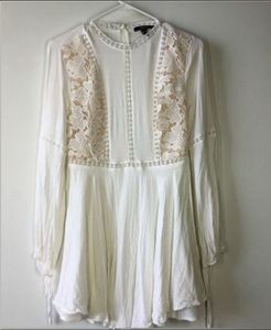 🆕Forever 21 Floral Boho Lace Mini Dress
