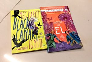 DC Comics Graphic Novels - Black Canary & House of