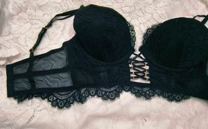Lace detail corset 👍
