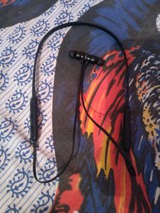 Boat Rockerss Bluetooth Headphone In Good Conditio