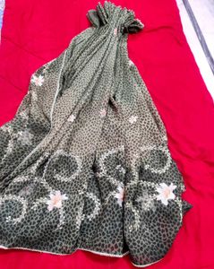 Elegant animal print Embroiderd Saree ✨
