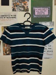 Striped V-Neck Cropped Knit Top