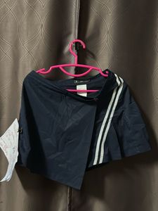 Stylish Navy Skort with White Stripes26-28